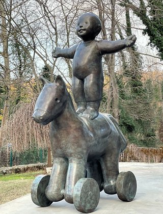 Ayla TURAN — Heykel / obje, 300 × 220 × 160 cm