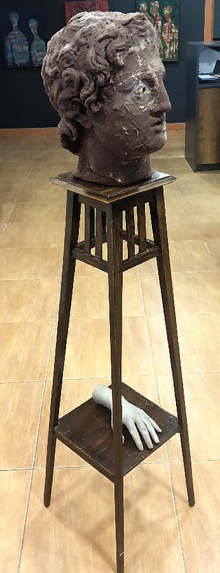Genco GÜLAN — Heykel / obje, 140 × 30 × 30 cm, 